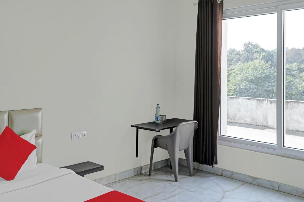 Oyo Flagship 80971 The Lime Tree Bareilly Bagian luar foto