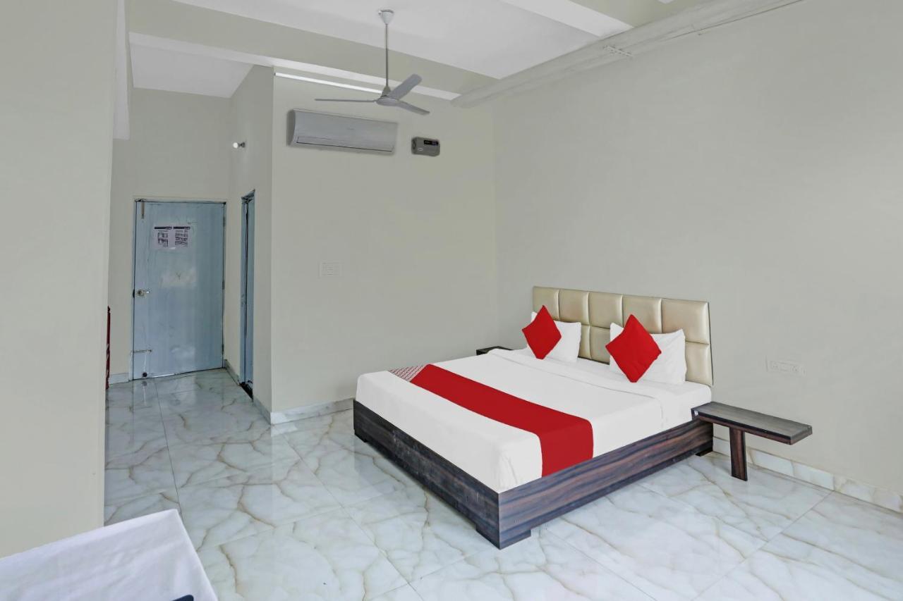 Oyo Flagship 80971 The Lime Tree Bareilly Bagian luar foto