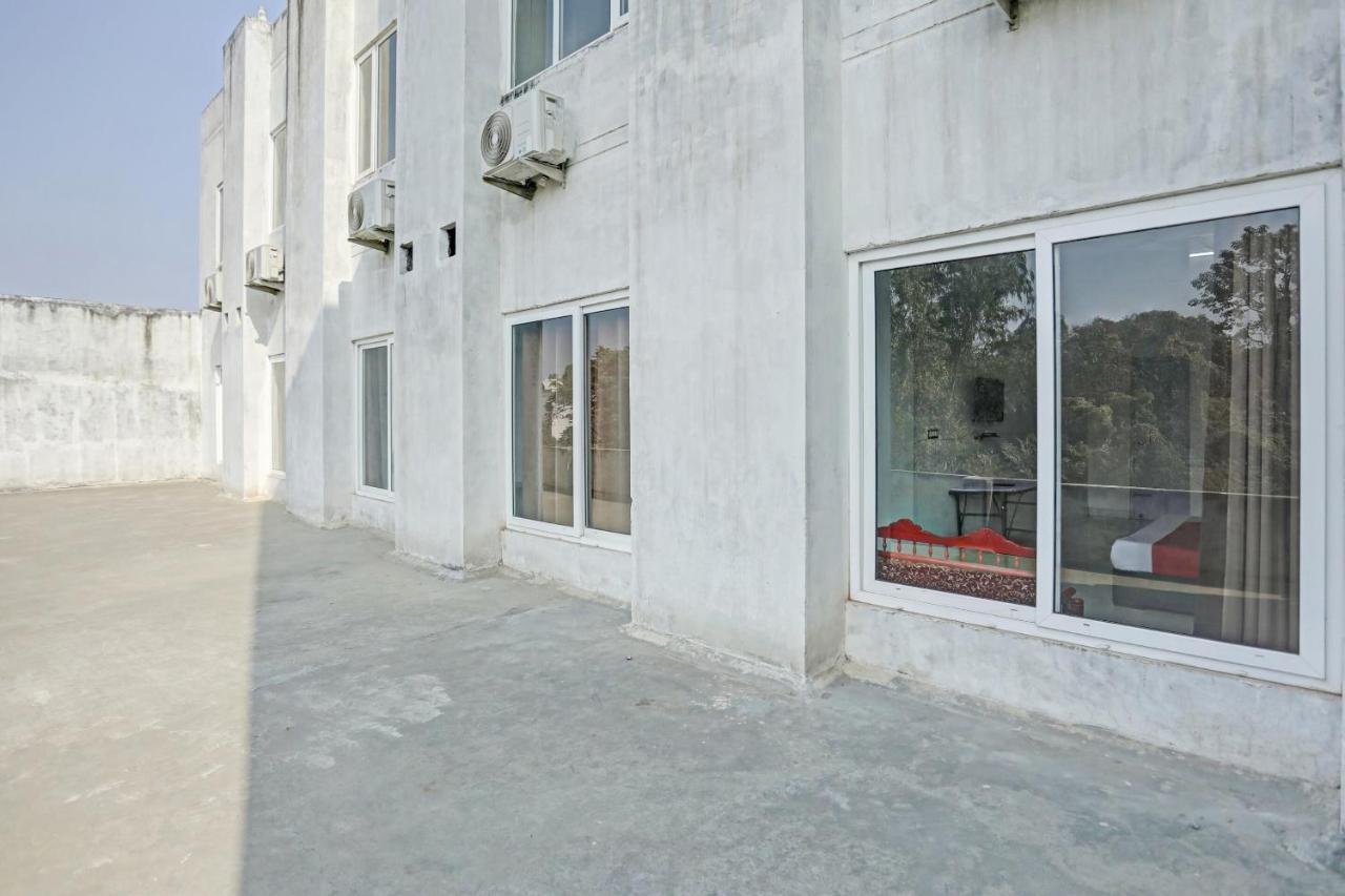 Oyo Flagship 80971 The Lime Tree Bareilly Bagian luar foto